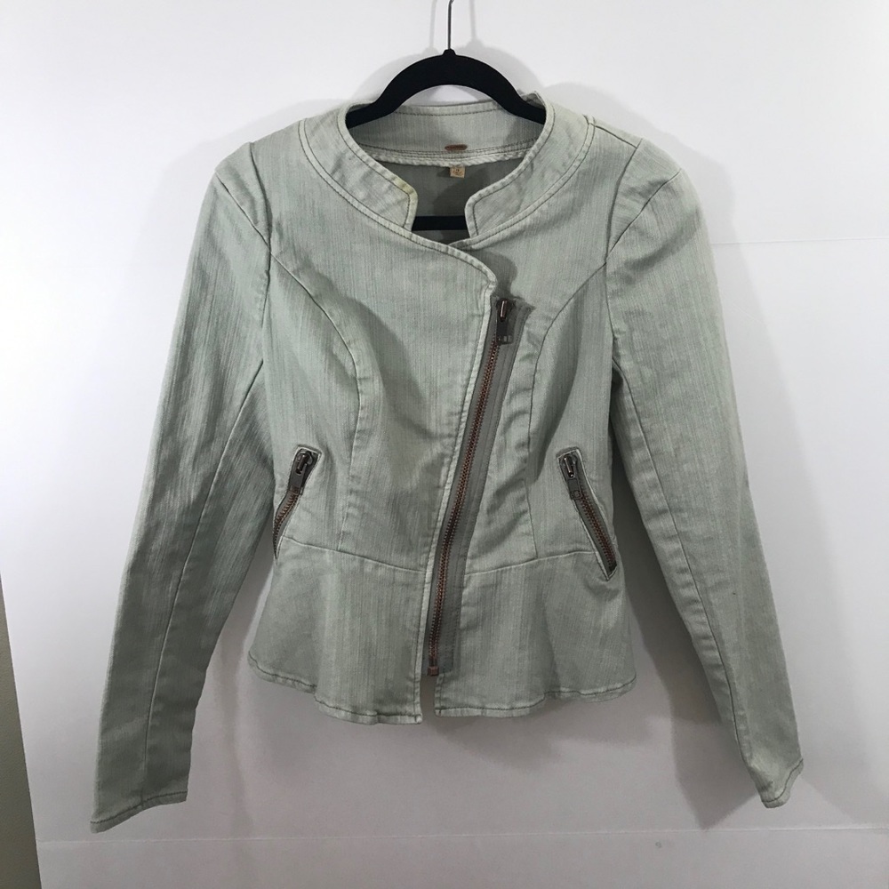 Free People Peplum denim Moto zip jacket. - Picture 1 of 10